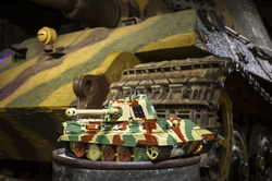 Německý těžký tank TIGER II KÖNIGSTIGER COBI 2808 - World War II 1:12
